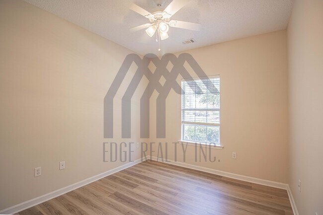 Building Photo - 116 Slate Cir