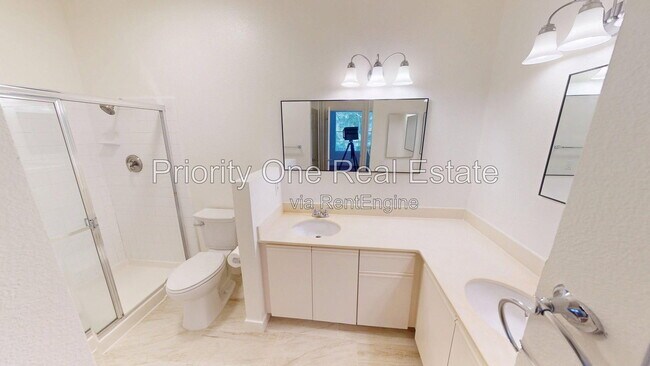 Building Photo - 10844 Sabre Hill Dr