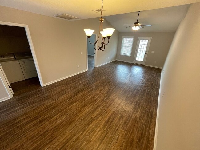 Building Photo - 429 Andover Dr