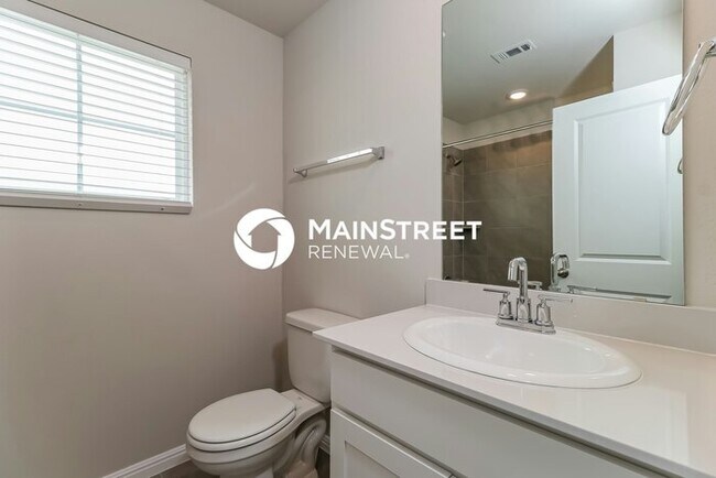 Building Photo - 3 Bedroom Pet-Friendly Home in Hutto, TX w...