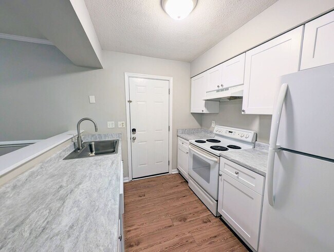 Building Photo - 4300 Presley Ct