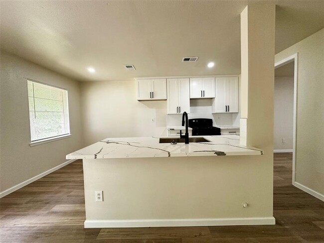 Building Photo - 11802 Murr Way