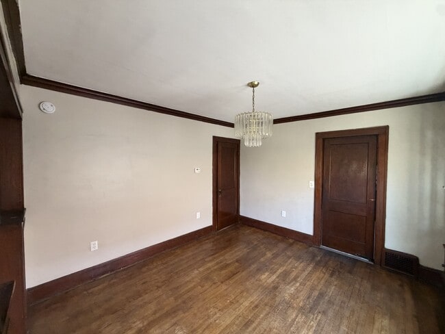 Building Photo - 14300 Darwin Ave