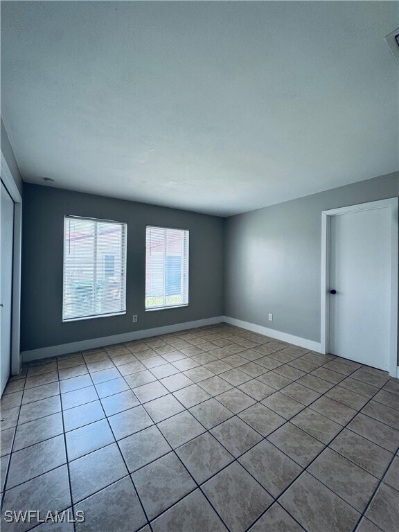 Building Photo - 4107 SE 18th Pl