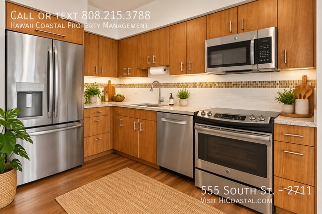 Building Photo - 555 South St