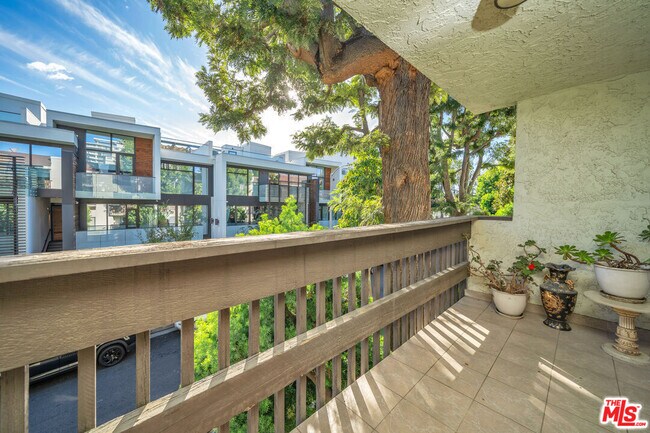 Building Photo - 9061 Keith Ave