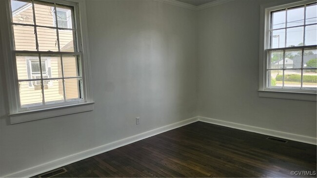 Building Photo - 109 W Ellerslie Ave