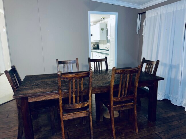 Building Photo - 294 Oscar Weeks Rd