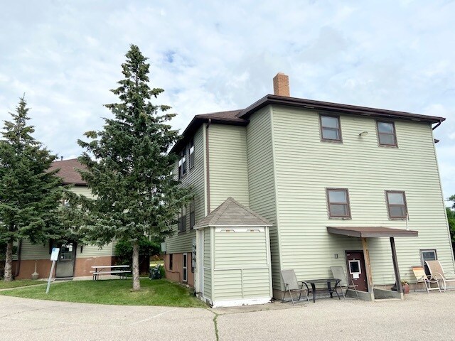 Building Photo - 2012 Parmenter St
