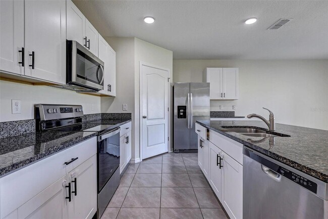 Building Photo - 1466 Mary Belle Ave