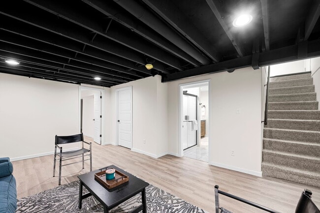 Building Photo - 7944 Lavington Dr