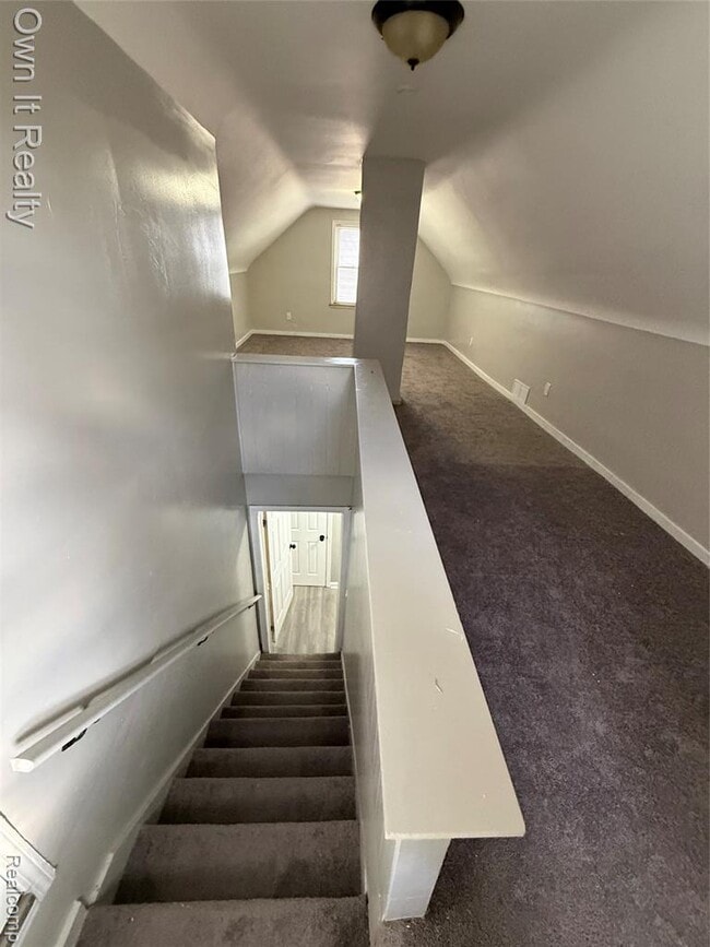 Building Photo - 18750 Avon Ave