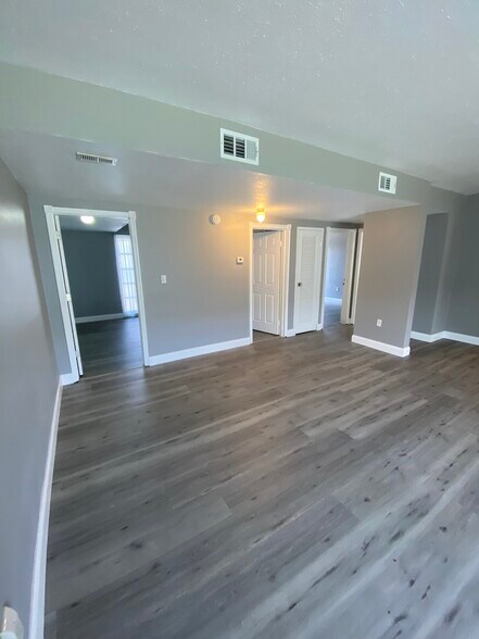 Building Photo - 250 N Banana River Dr