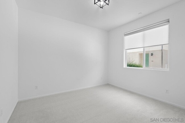 Building Photo - 5212 Beachfront Cove