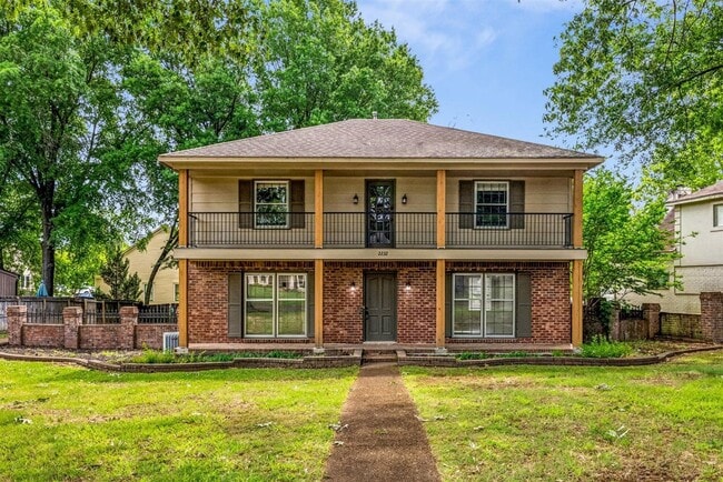 Building Photo - 2232 Burfordi Ln