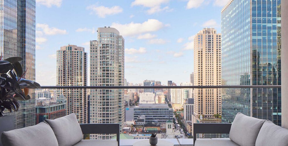 Building Photo - 77 W Wacker Dr