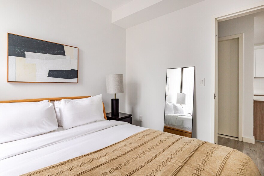 Building Photo - 77 Commercial St