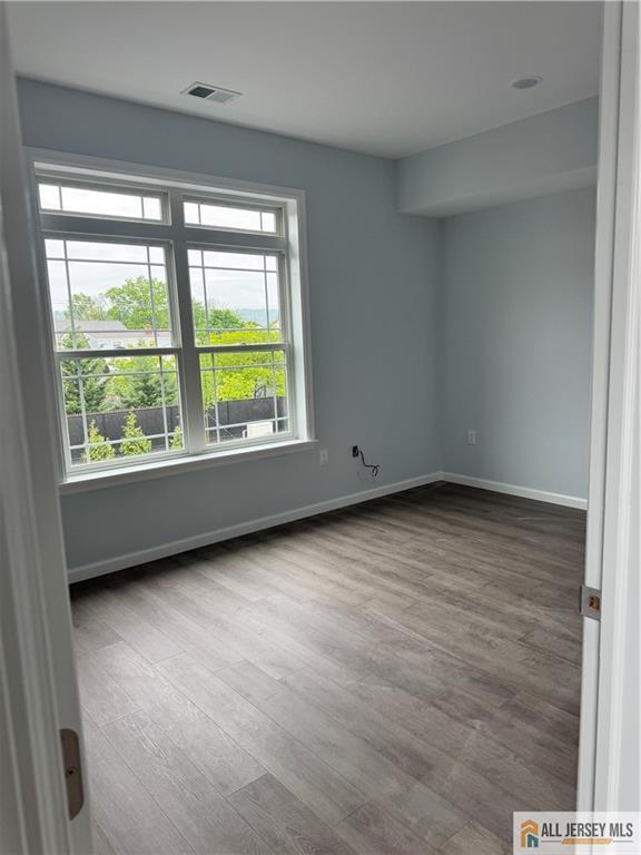 Building Photo - 617 Lincoln Blvd