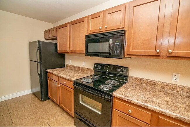 Building Photo - 300 Rylee Cir