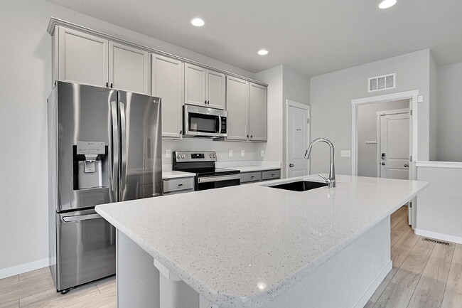 Building Photo - $2,445.00- 4 Bed, 3 Bath Home in Colorado ...