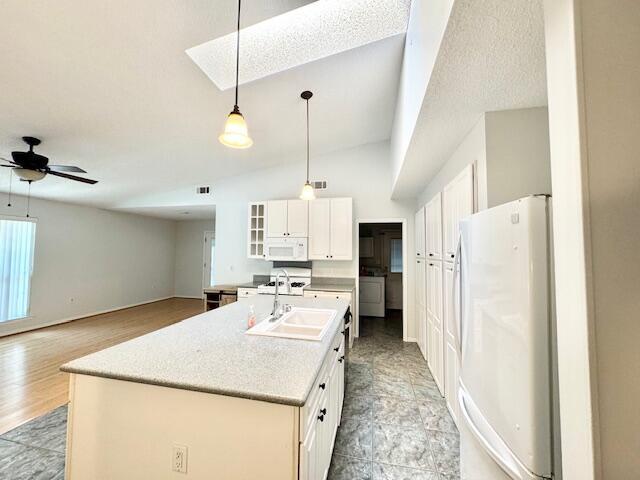 Building Photo - 1034 Rocky Bayou Dr
