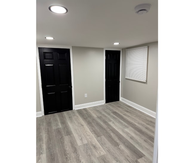 Building Photo - 617 Glenwood Ave