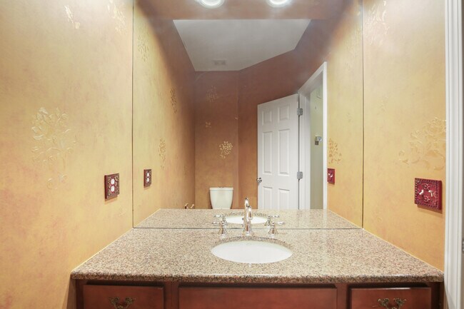 Building Photo - 6569 Whispering Woods Dr