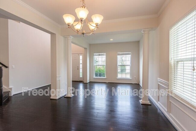 Building Photo - 4100 Presidential Hill Loop