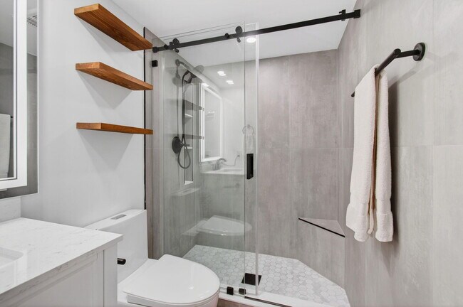 Building Photo - 50 SW 3rd Ave