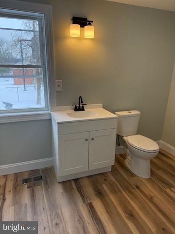 Building Photo - 111 E Barber Ave