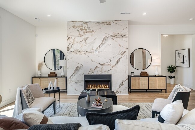 Building Photo - 721 Old Hickory Blvd