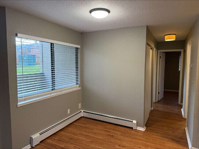 Building Photo - Beautiful 2 Bed 2 Bath in the heart of Boulder!