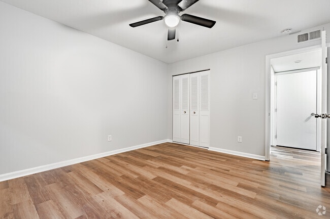 1BR, 1BA - 650SF - Primary Bedroom - Lucia Apartments