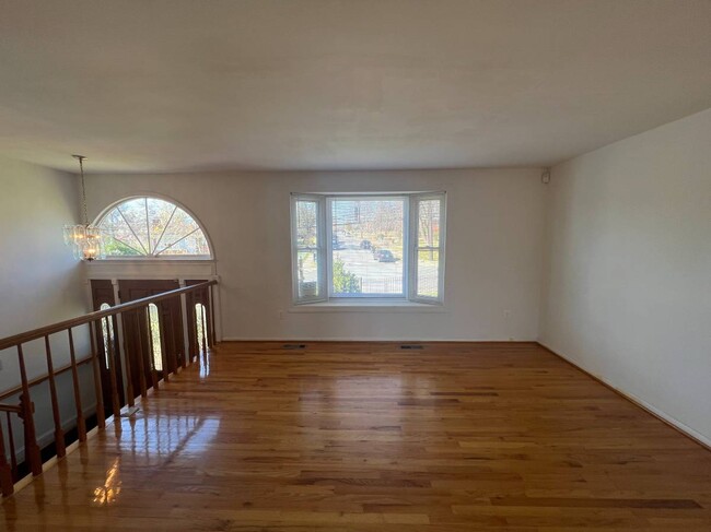 Building Photo - 932 Ray Rd