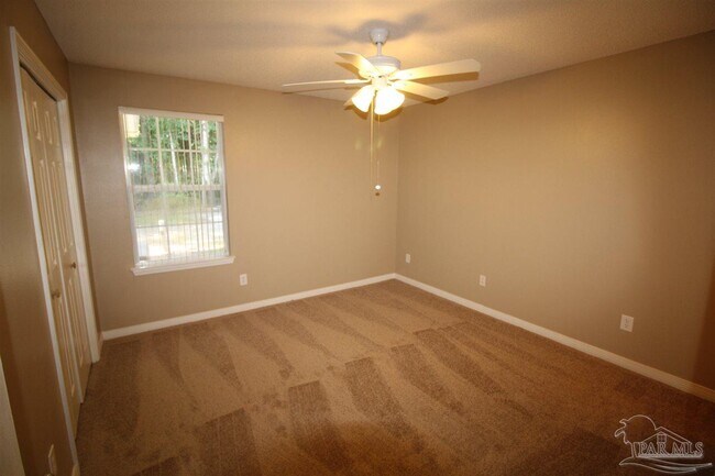 Building Photo - 10878 Country Ostrich Dr