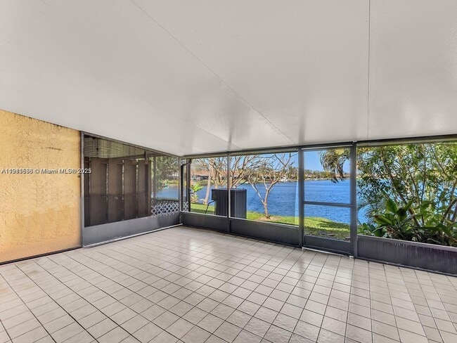 Building Photo - 2701 SW 58th Manor