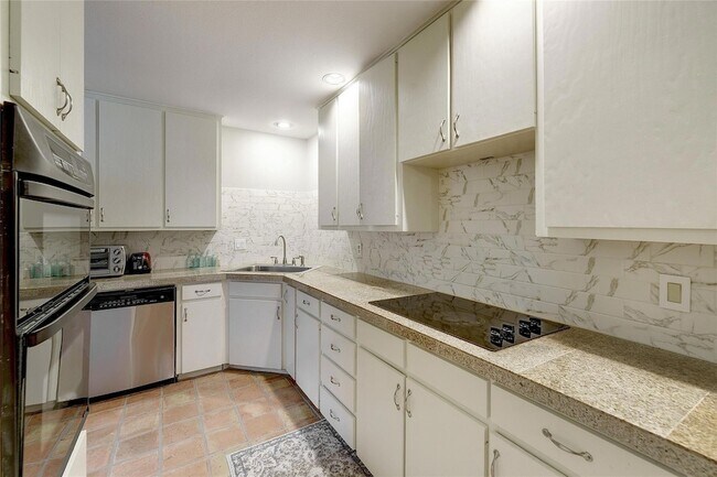 Building Photo - 1735 Spyglass Dr