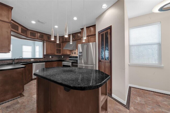 Building Photo - 4406 Park Trail Ln