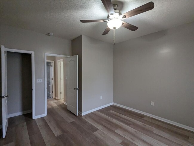 Building Photo - 143 Pine Meadows Cir