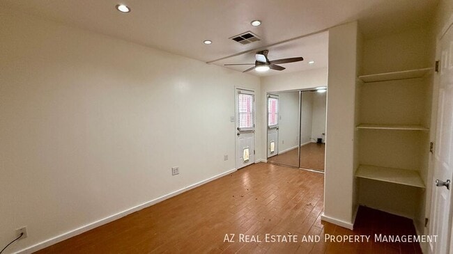 Building Photo - 4618 N 12th Pl