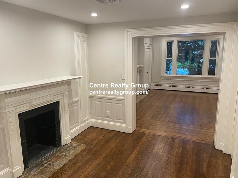 Building Photo - 1712 Beacon St