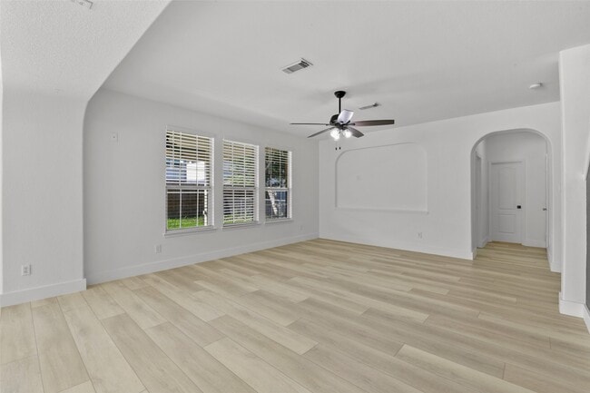 Building Photo - 16727 Summer Cypress Ct