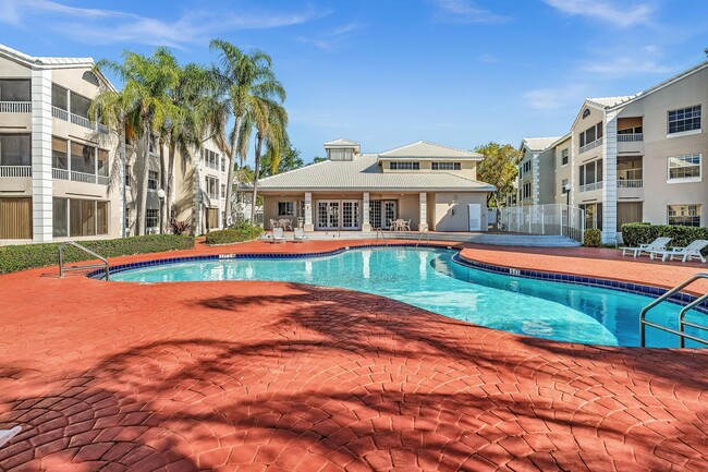 Building Photo - 2890 N Oakland Forest Dr