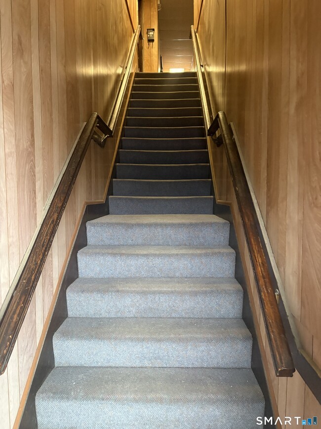 Building Photo - 82 S Main St