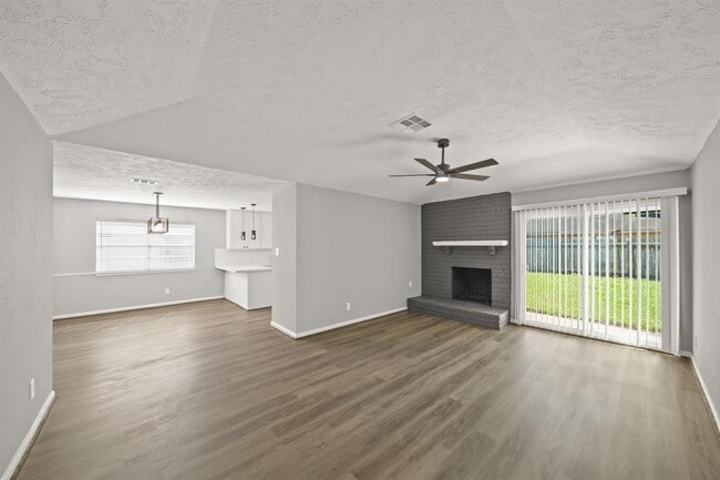 Building Photo - 13835 Templar Ln