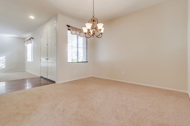 Building Photo - Gorgeous 4 Bedroom Santa Fe Hills Home With a Pool!