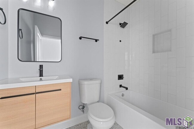 Building Photo - 1714 Tricou St