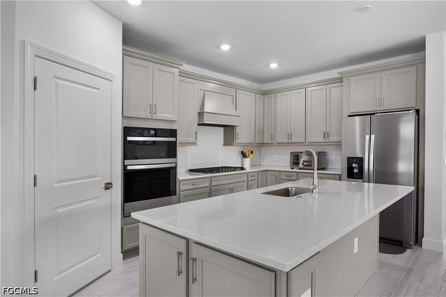 Building Photo - 10383 Maddox Ln