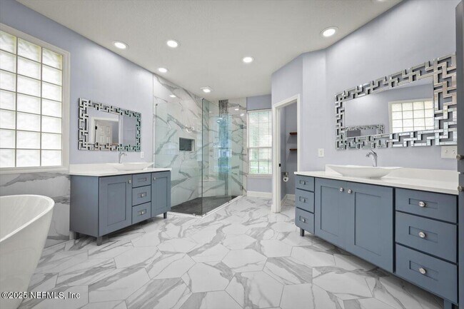 Building Photo - 577 Golden Links Dr