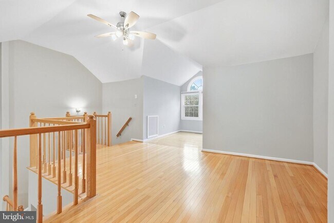 Building Photo - 3968 Clares Ct